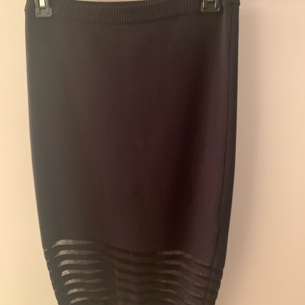 Skirt - Picture 3 of 6